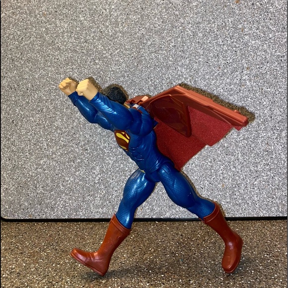DC Comics Heat Vision Superman Action Figure - Picture 9 of 11